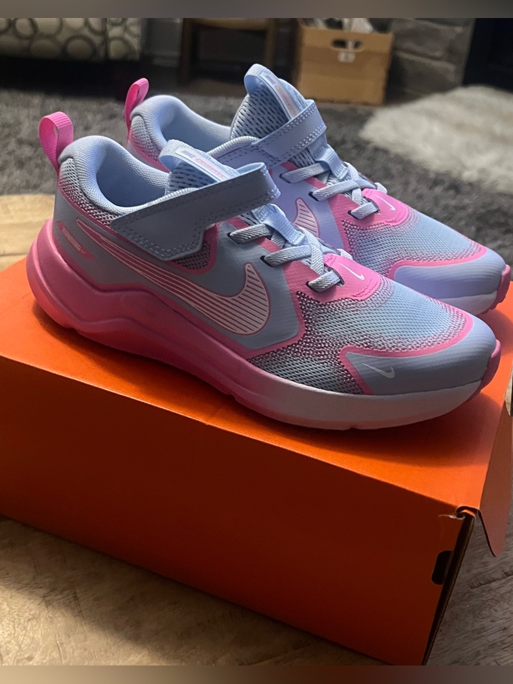 New 2.5 cosmic runner swoosh girl Nike Kids' Pink & Light Blue Athletic Sneakers